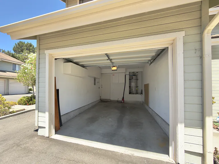 3655 Constellation Rd — Photo 26