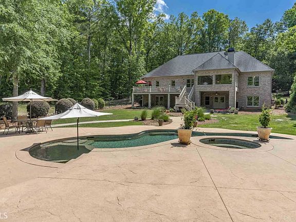 2nd image of 1050 Eagle Bluff Ct