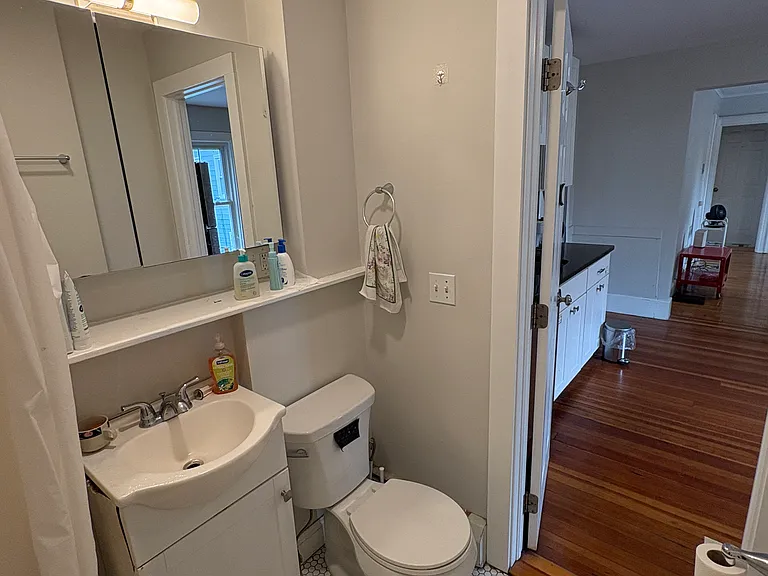 755 Somerville Ave #2 — Photo 4