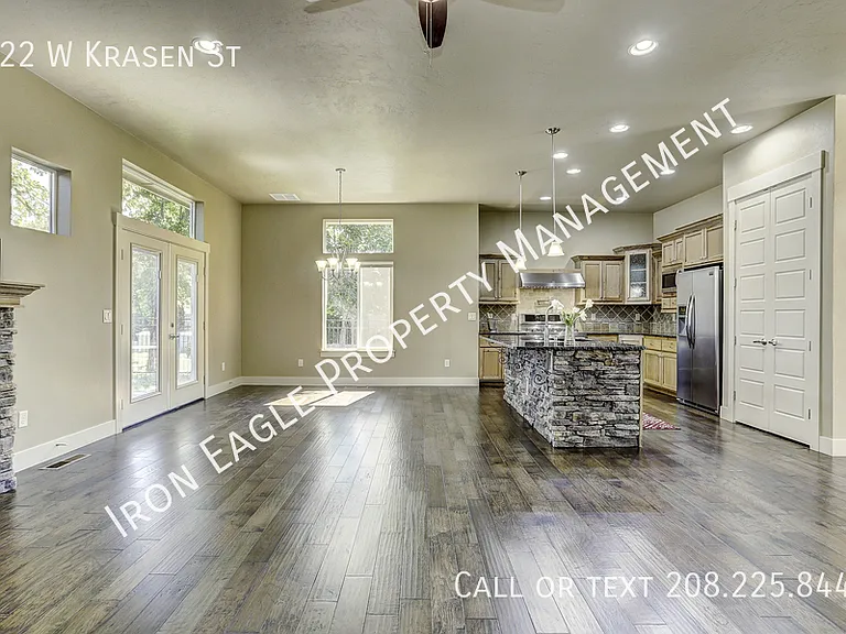 822 W Krasen St — Photo 17