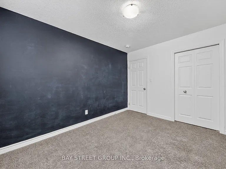 445 Avens St — Photo 30
