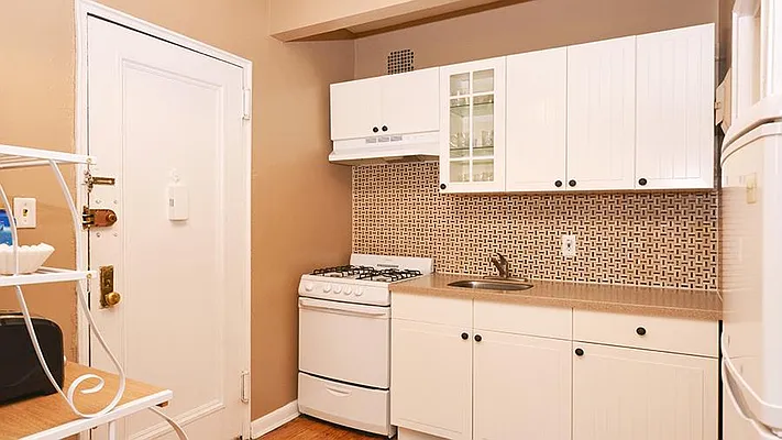 Sold by Fenwick Keats Real Estate | media 23