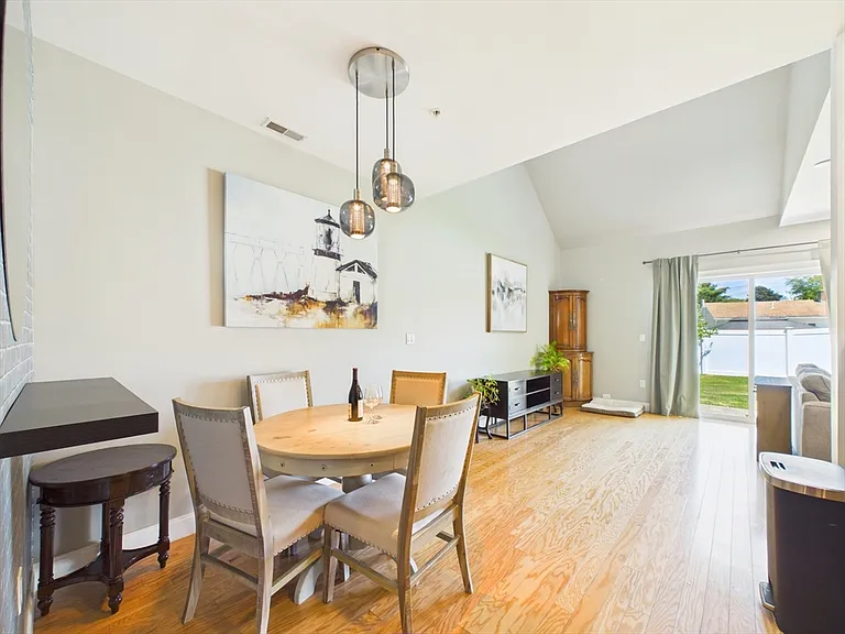 70 Endicott St #405 — Photo 2