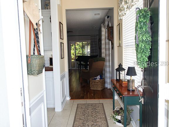 4th image of 36 Nesting Ln