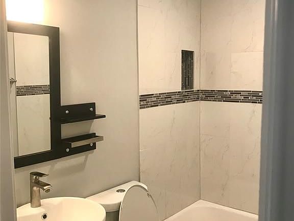 5th image of 12633 Memorial Dr APT 205