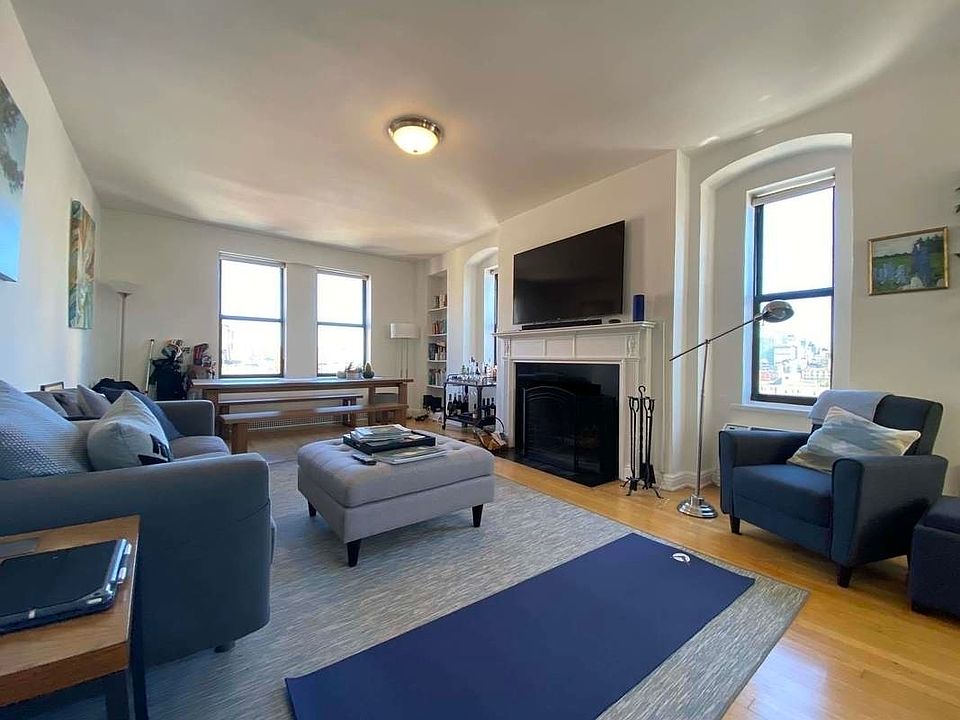 1st image of 161 W 16th St #19GG