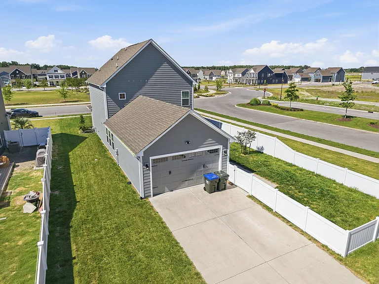 101 Iris Cir — Photo 43