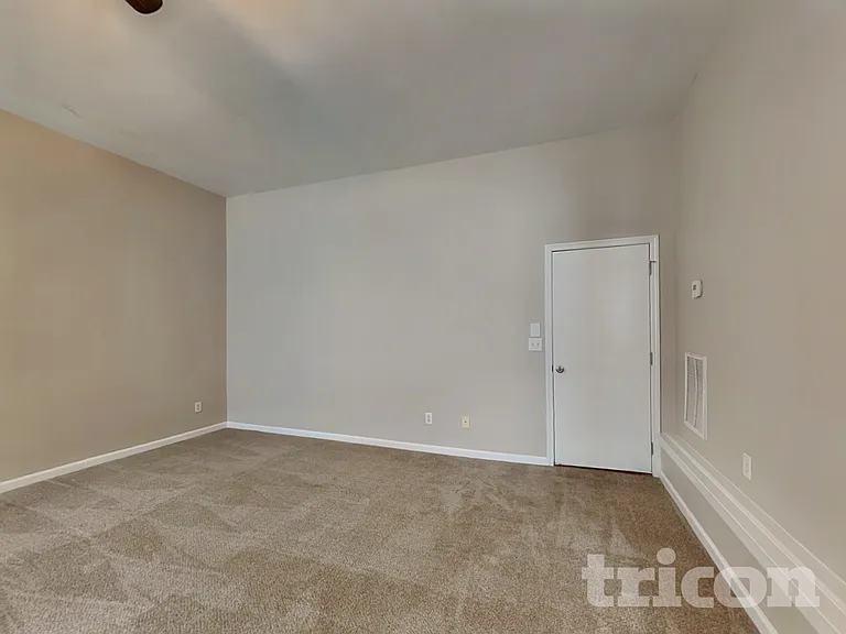 7587 Poplar Falls St — Photo 3