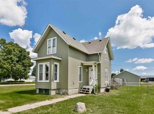 101 West St, Monroe Center, IL 61052