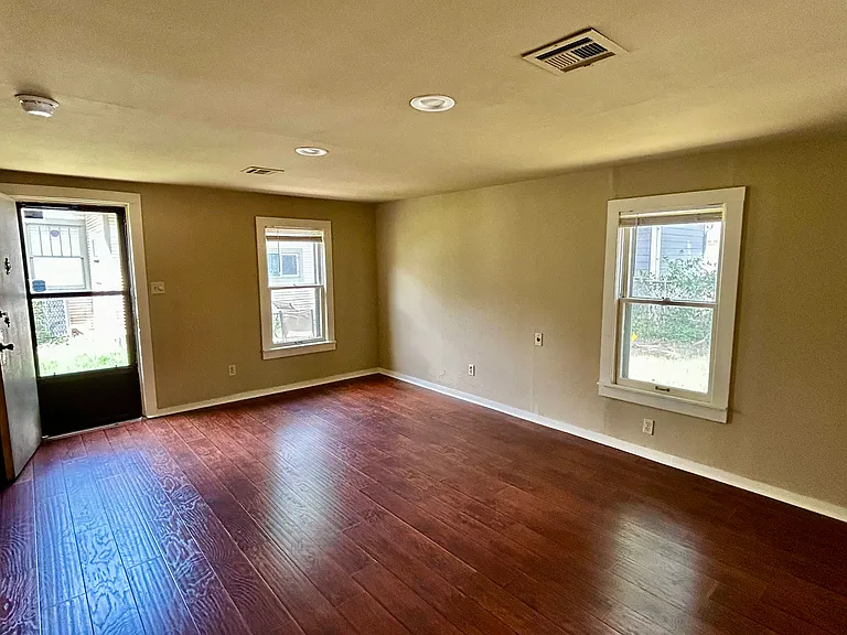 723 Jenkins Ave — Photo 3