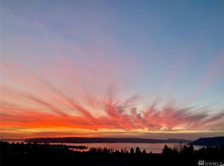 1219 S Sunset Dr, Tacoma, WA