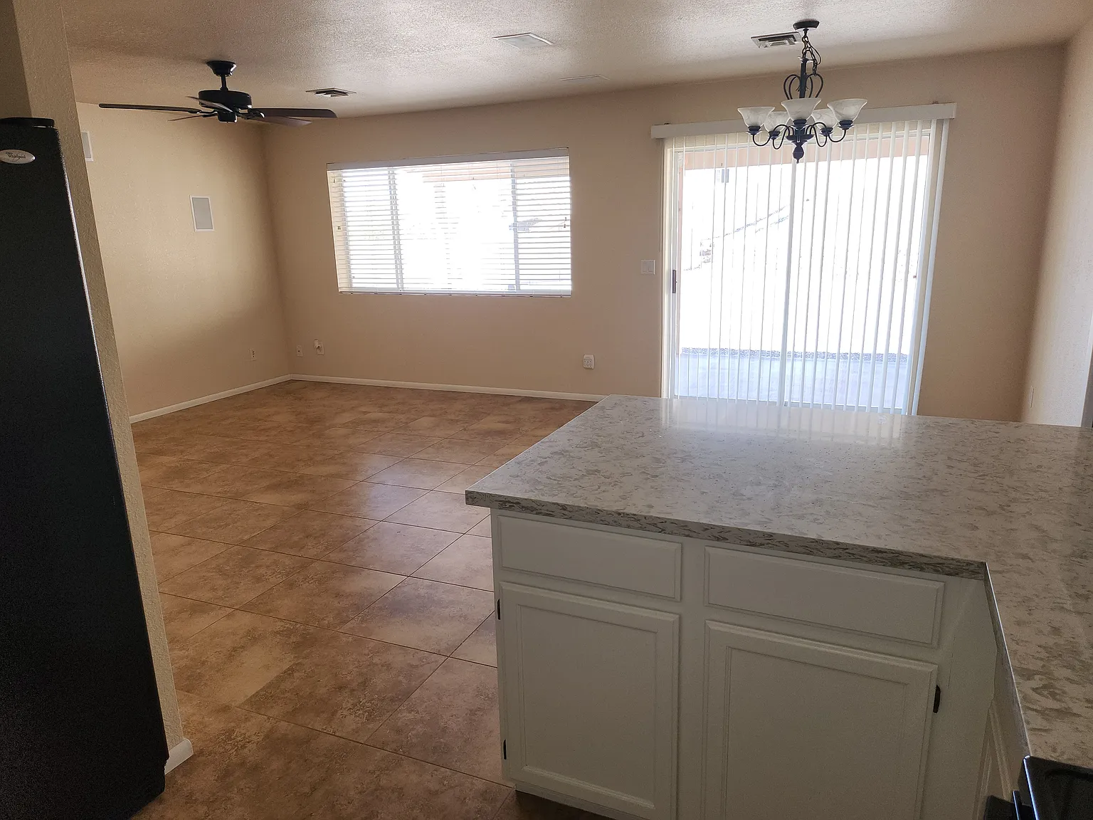 2 bed, 1176 sqft, $1,800 — Photo 4
