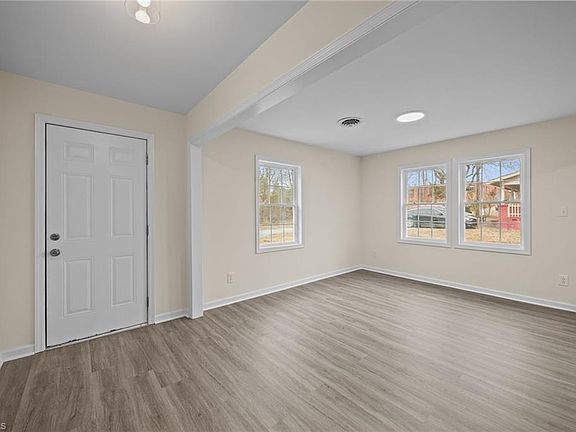 2nd image of 100 Carr St