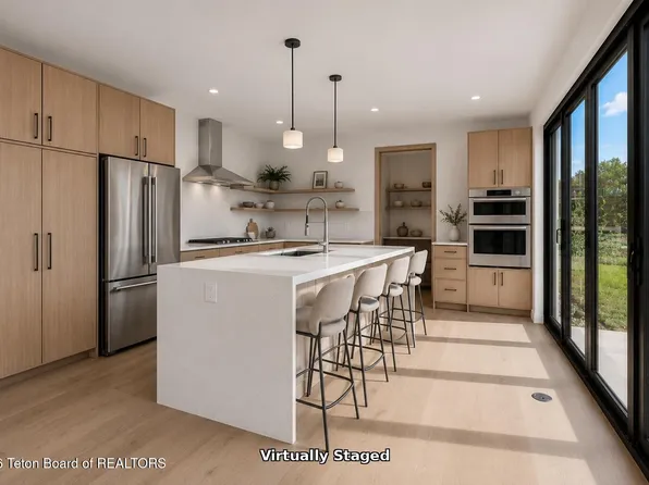 2515 S Cattle Dr, Jackson, WY 83001