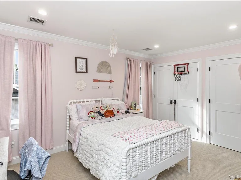 1214 Maple Ave — Photo 23