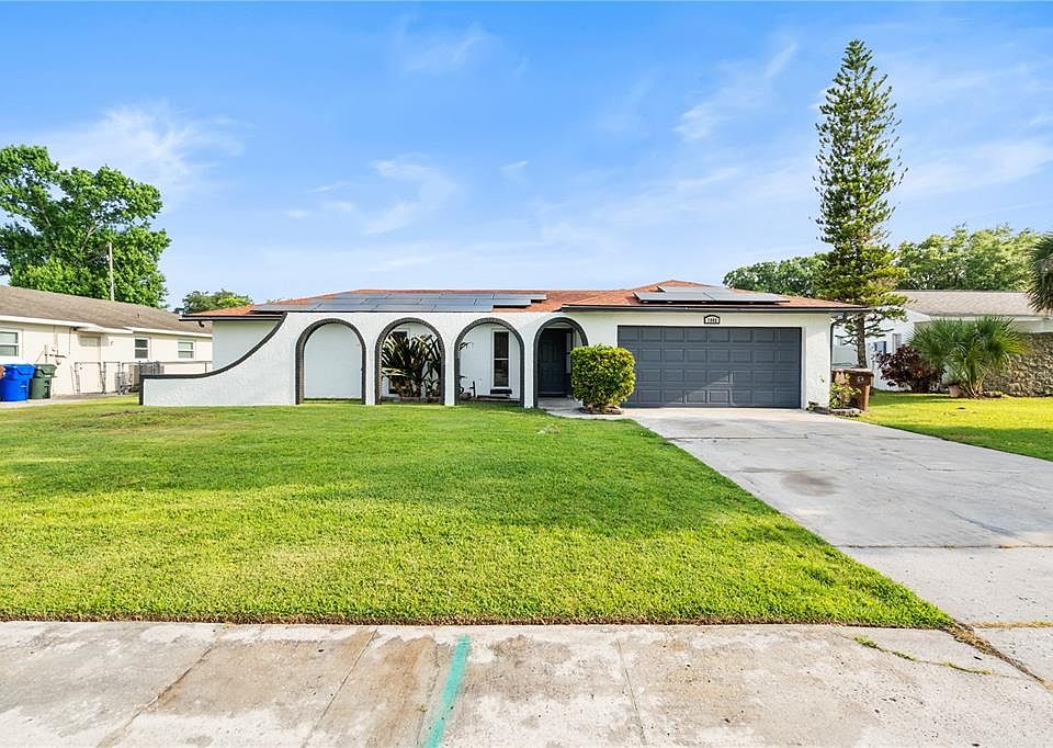 1st image of 1808 Paradise Dr