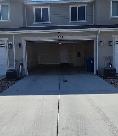 1208 W Summit Ridge Pkwy — Photo 24