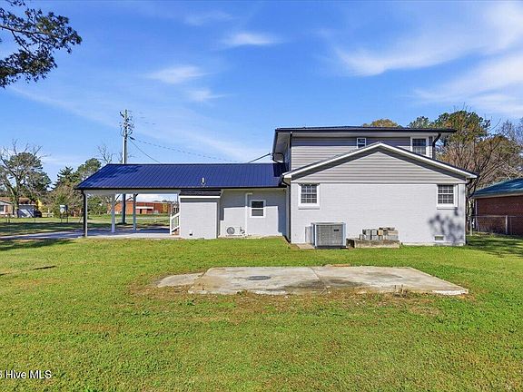 5th image of 406 Whitfield Drive