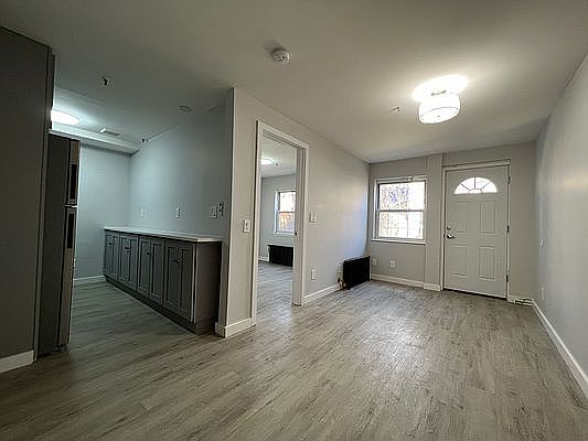 1st image of 1458 Greene Ave #1
