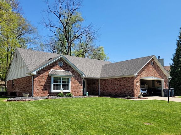 2nd image of 639 Charnwood Pkwy