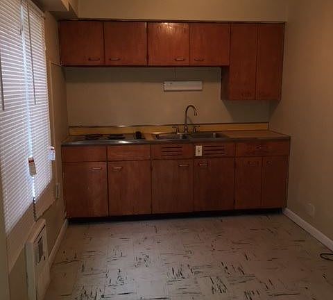 4th image of 617 W Riverview Ave APT 304