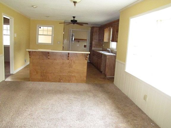 3rd image of 144 Millwood Ln