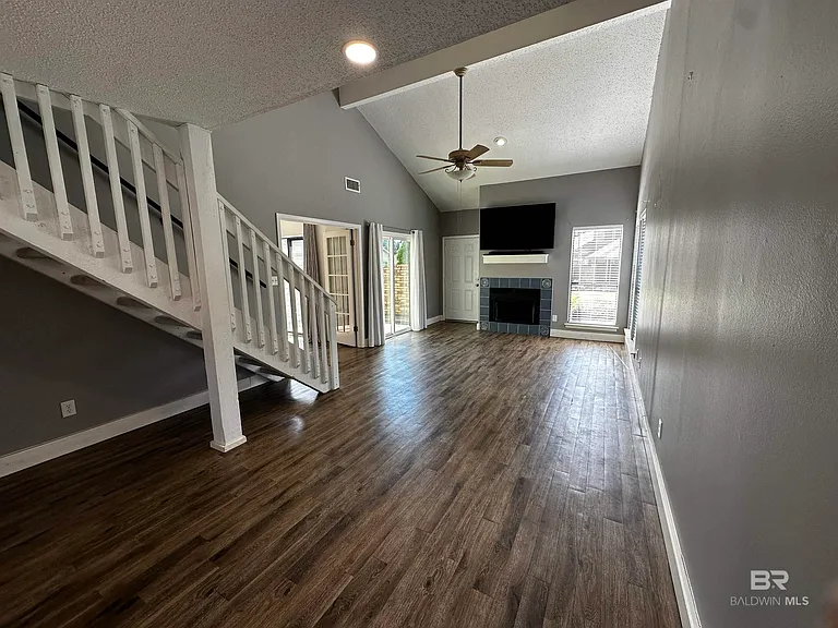 200 Parma Dr #F4 — Photo 5