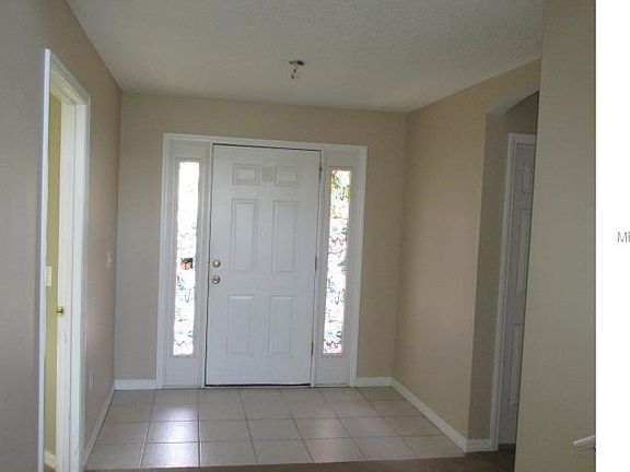 3rd image of 2400 Willow Park Ct