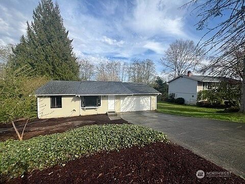2nd image of 2111 Ponderosa Drive SE