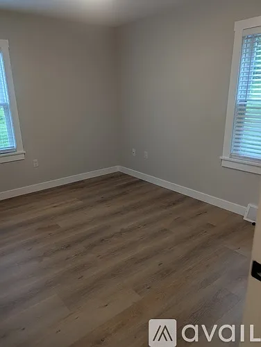 1105 Monroe Rd — Photo 1