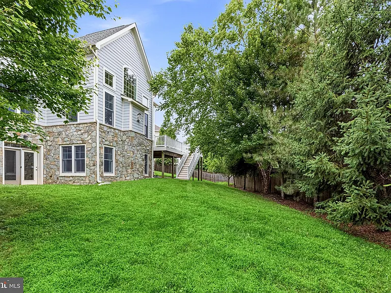 1751 Tysons Crest Ln — Photo 45