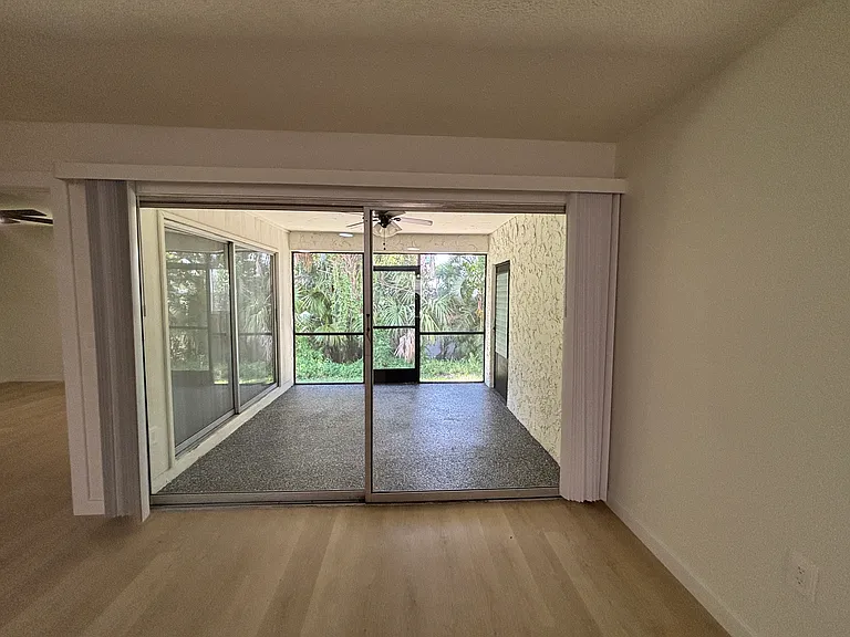 2801 Vasco St #14 — Photo 4