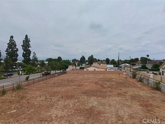 3rd image of 12714 Ramona Blvd #1