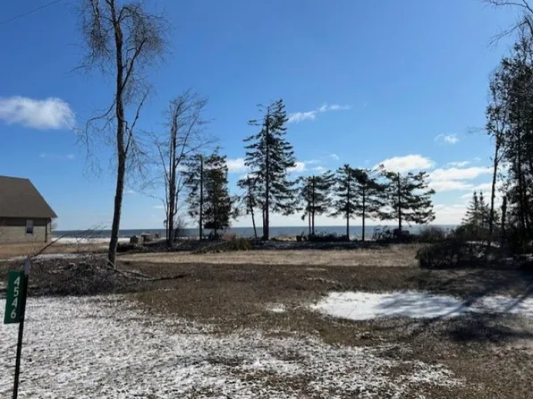 4546 N Lake Shore Dr, Black River, MI 48721