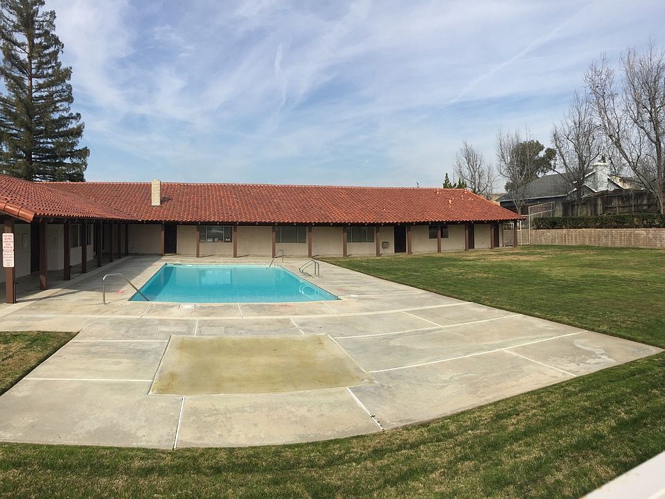 2nd image of 6207 Castle Cary Dr