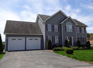 55 Redgate Rd, Dracut, MA 01826