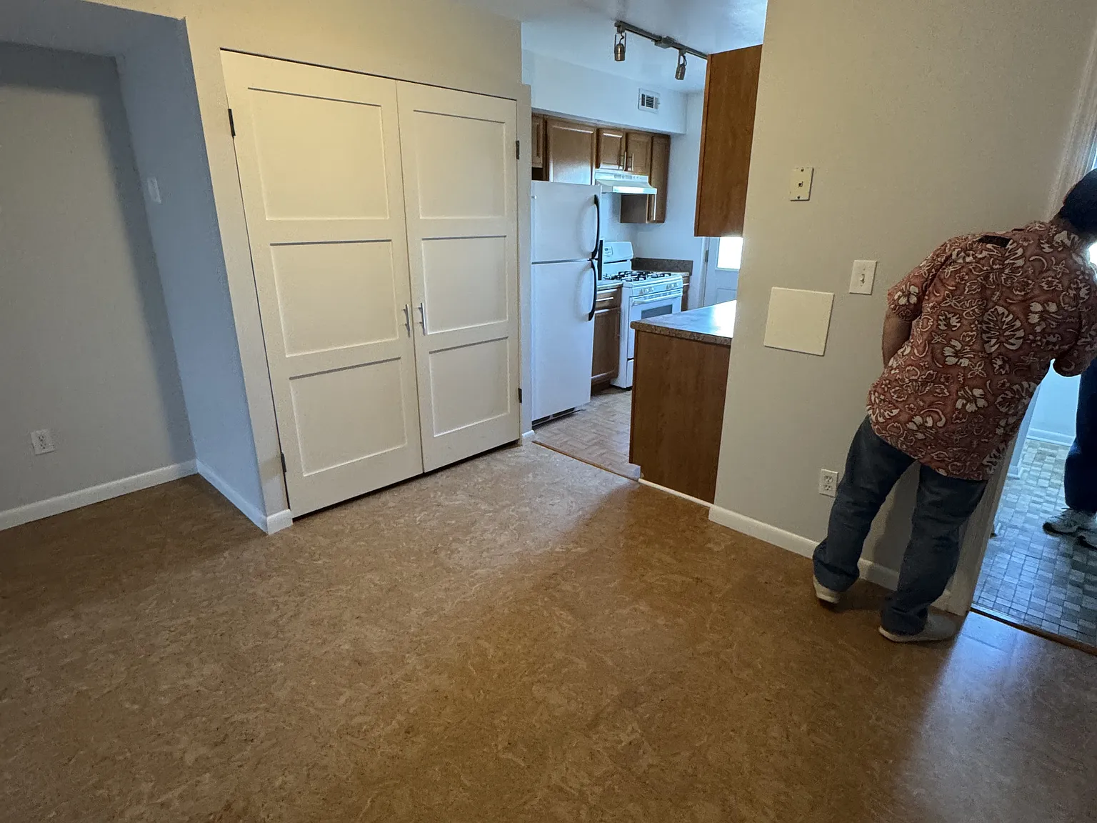 2 bed, 610 sqft, $1,450 — Photo 2