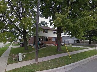 702 Confederation St, Sarnia, ON