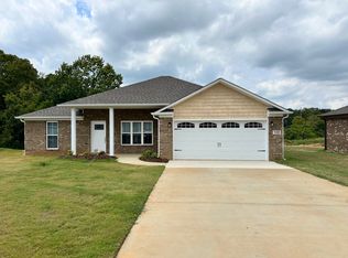 108 Alamo Ct, Athens, AL 35611