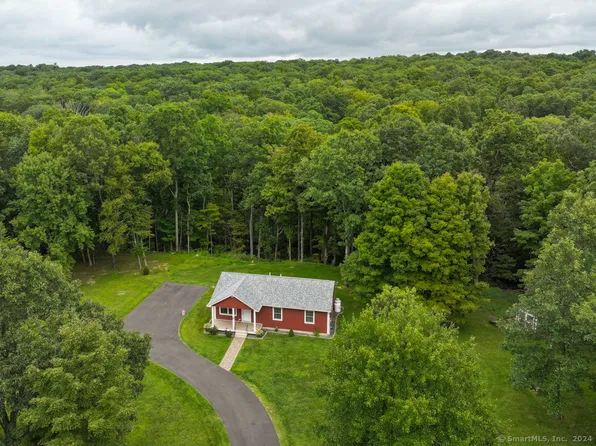 70 Southbury Road, Roxbury, CT 06783