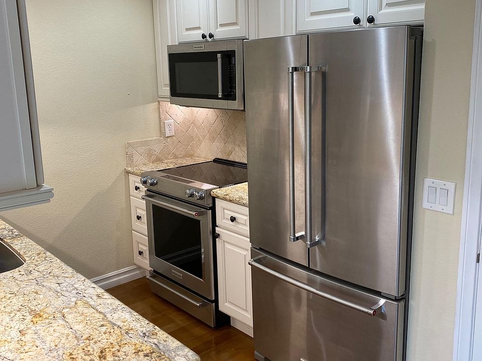 1st image of 4452 Mentone St Unit 308