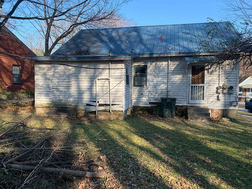 2nd image of 93 N Rembert St