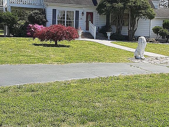 3rd image of 832 N Union Grove Rd