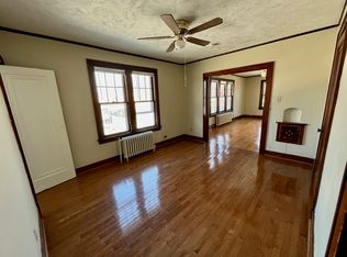 707 S 2nd St #A, Springfield, IL 62704