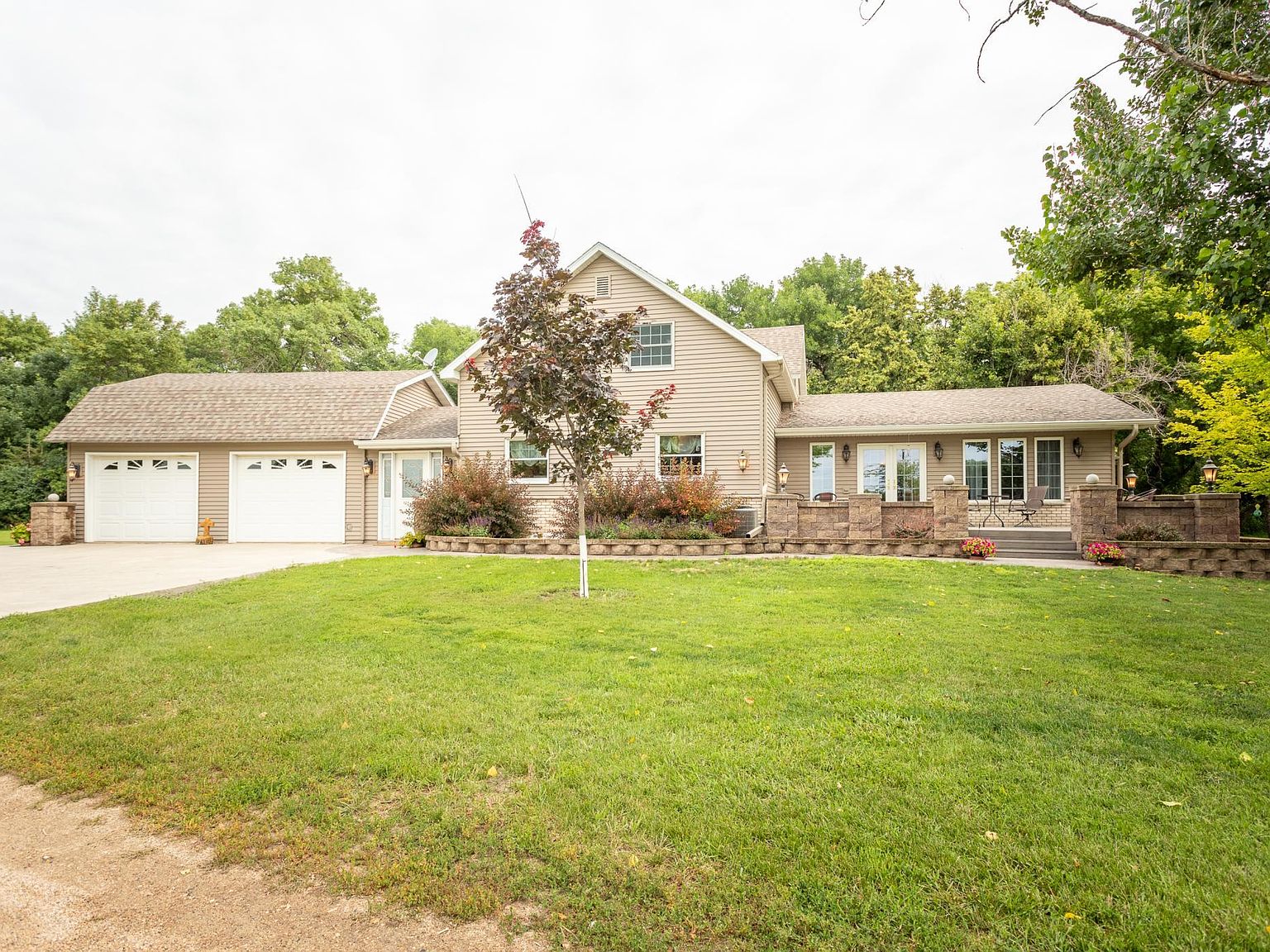 702 Frankford Ave N, Herman, MN 56248 MLS 6403232 Zillow