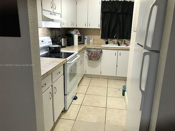 4th image of 6060 W 21st Ct APT 301
