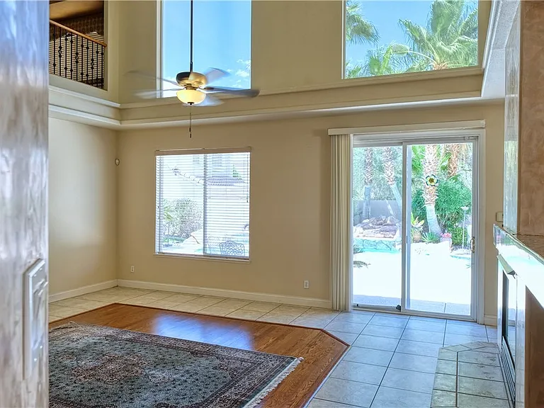 3924 Royal Scots Ave — Photo 11