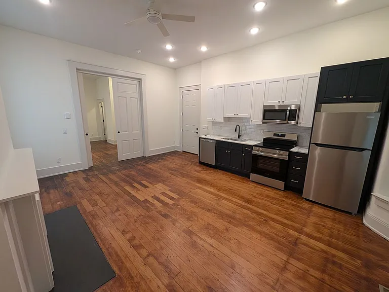 521 Garrard St #1 — Photo 6