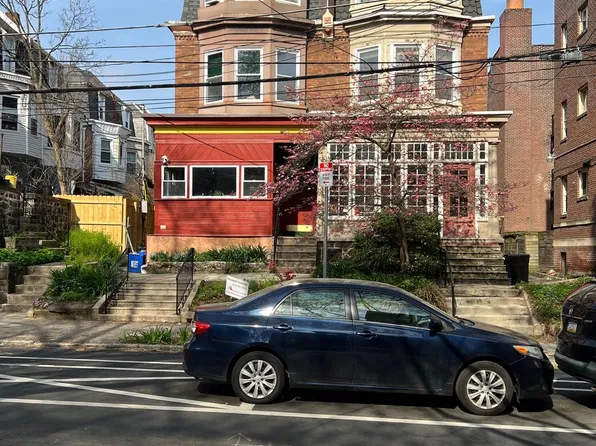 512 S 47th St, Philadelphia, PA 19143