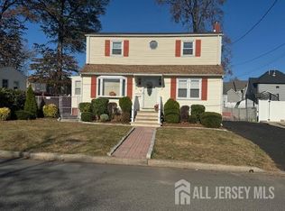 30 Vernam St, Iselin, NJ 08830
